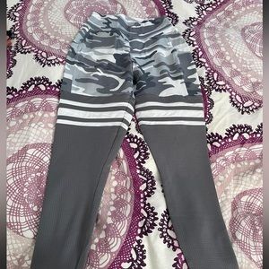Bombshell leggings